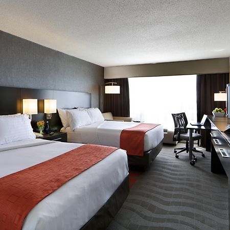 Holiday Inn Boston - Cambridge Area By Ihg Somerville Exterior foto