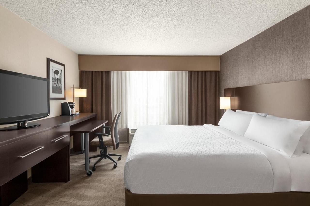 Holiday Inn Boston - Cambridge Area By Ihg Somerville Exterior foto