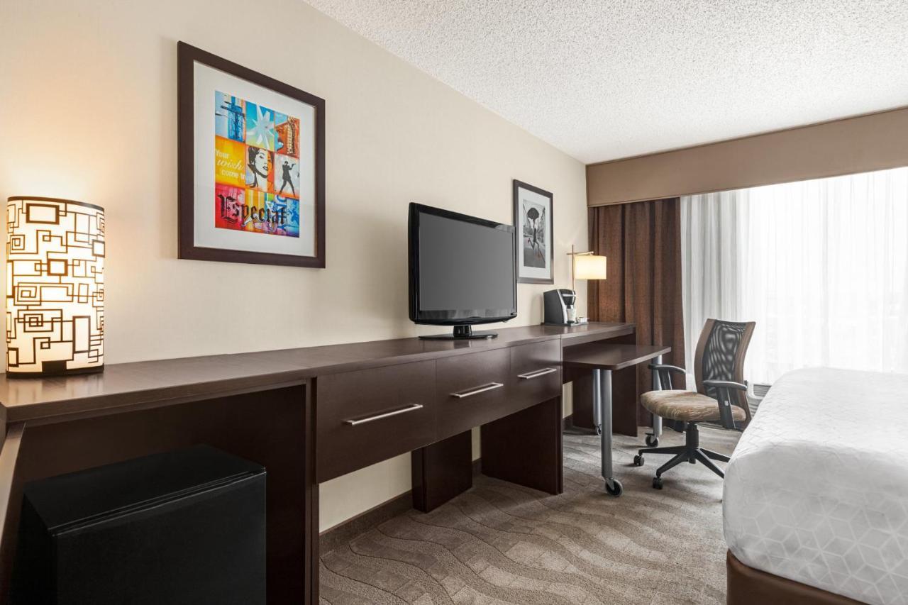 Holiday Inn Boston - Cambridge Area By Ihg Somerville Exterior foto